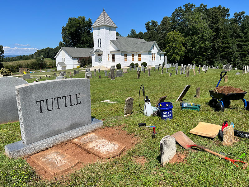 Andrew Hull Tuttle headstone